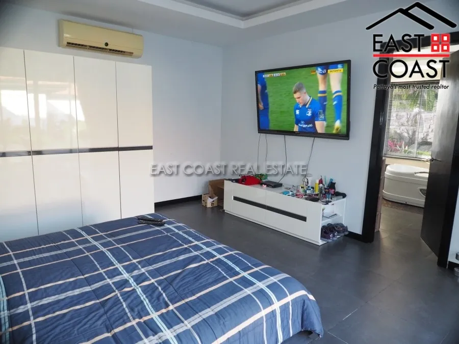 Freeway Villa photo 11