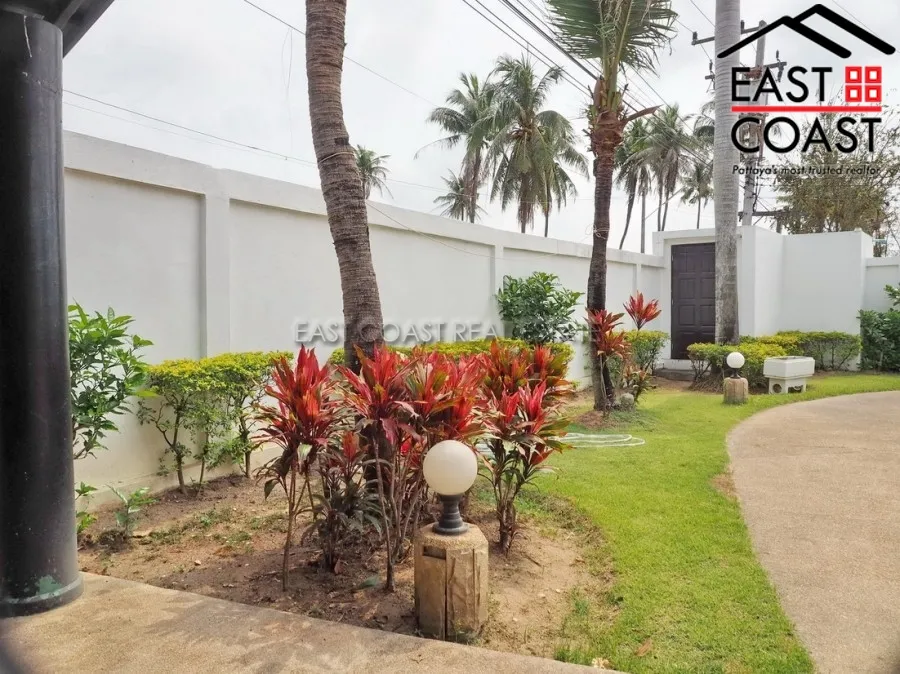 Oasis Park photo 14