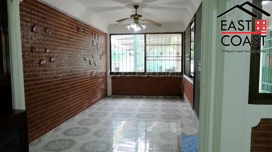 Townhouse in Central Pattaya photo 9