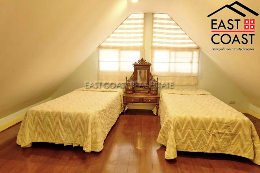 Jomtien Yacht Club 1 photo 11