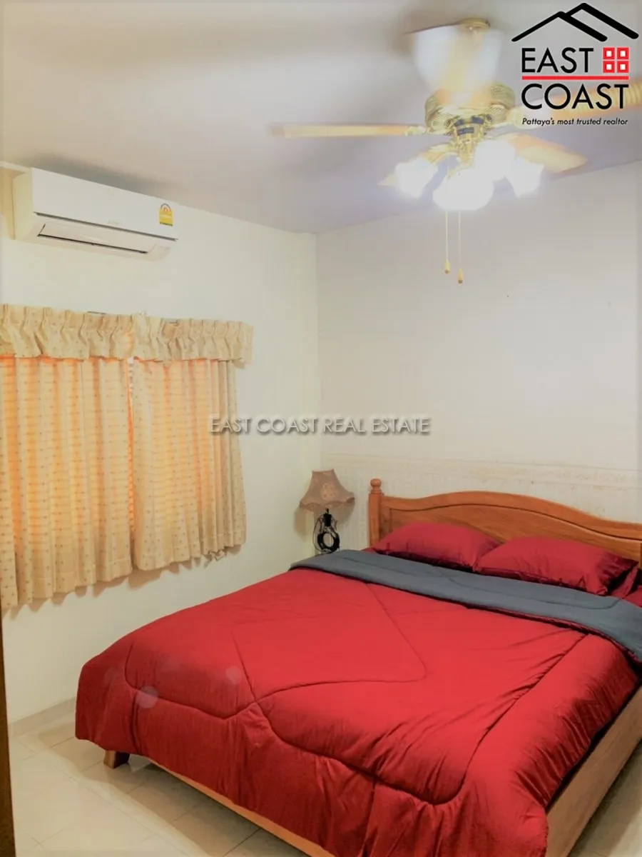 Royal Park Village photo 11