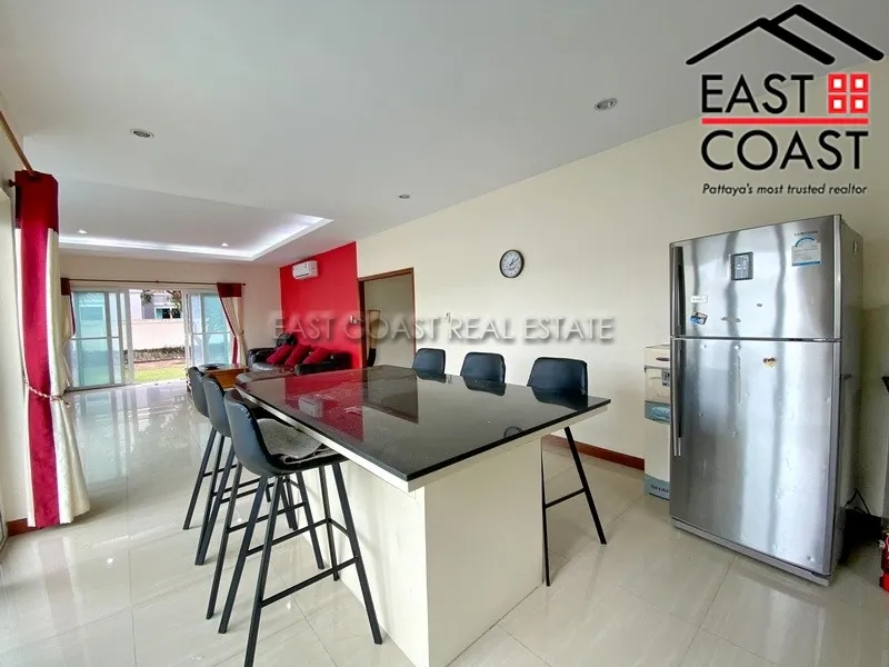 Lakeside Court 2 photo 9