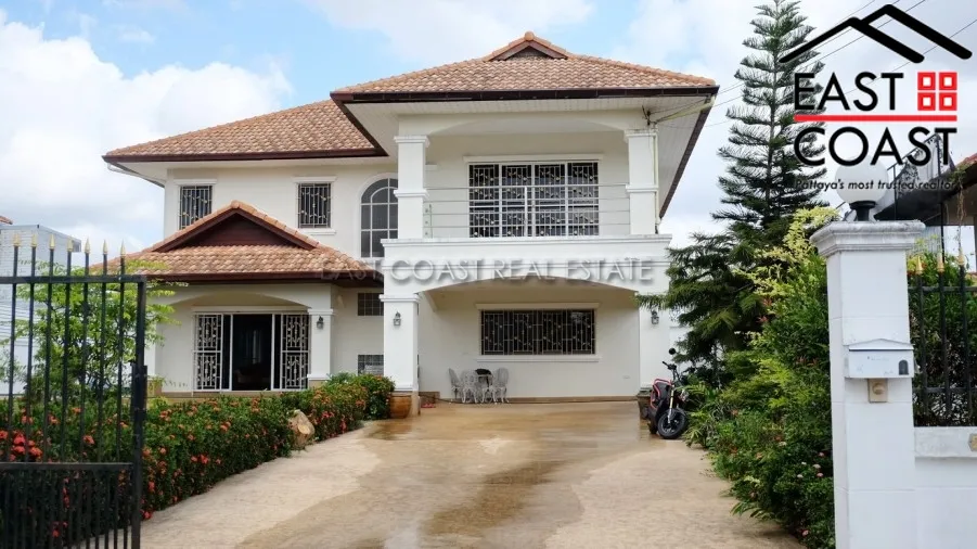 Lakeside Court