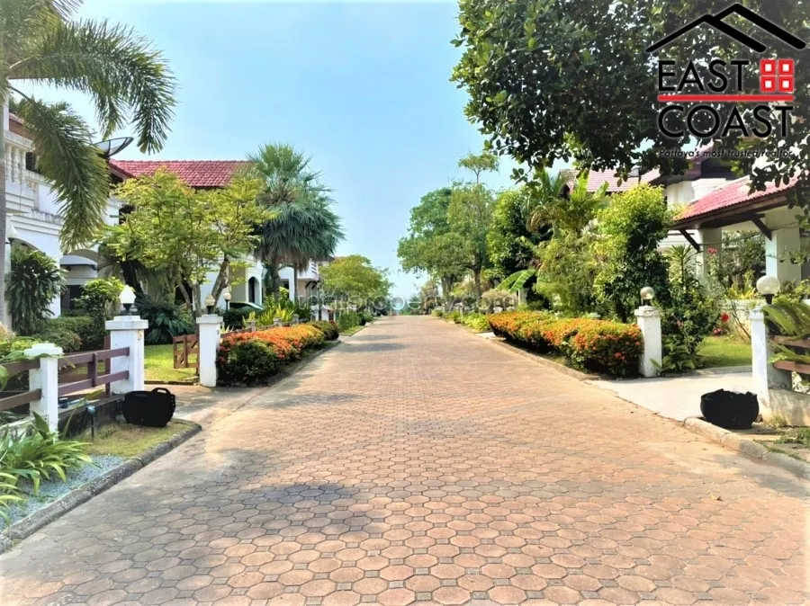 Hin Wong Nivate photo 3
