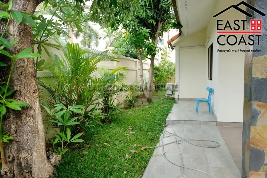 Pattaya Hill 2 photo 3
