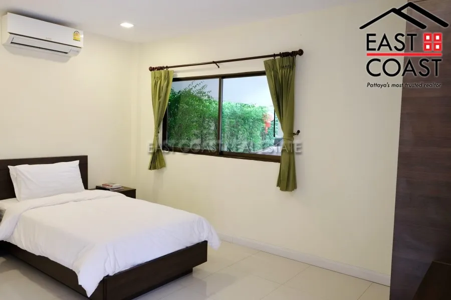 Pattaya Hill 2 photo 25