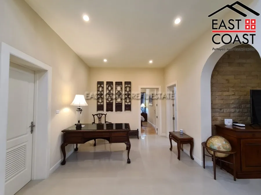 Silk Road Place photo 12