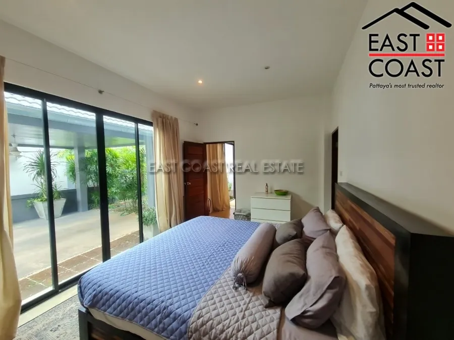 Huay Yai Villa photo 7