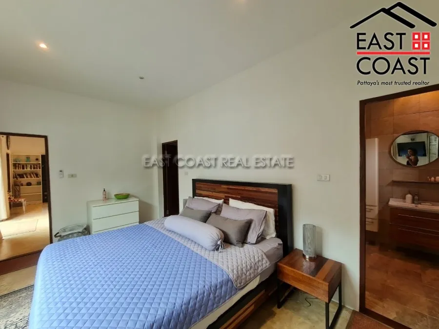 Huay Yai Villa photo 8