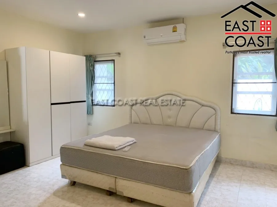 Pattaya Land And House photo 9