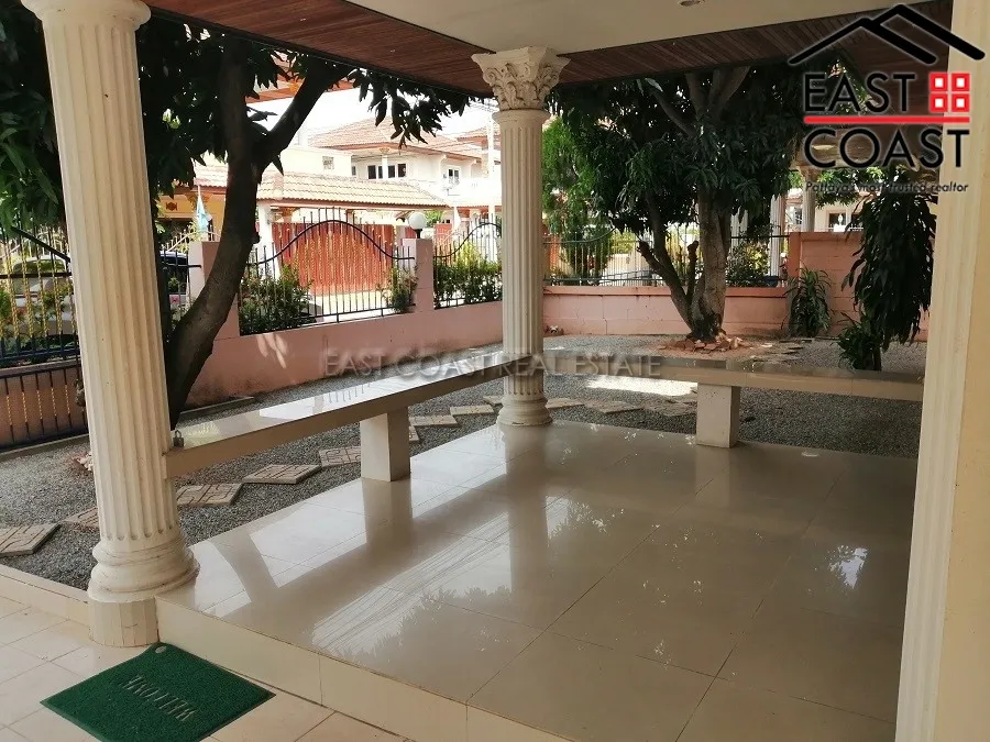 Eakmongkol Chaiyapruek photo 4