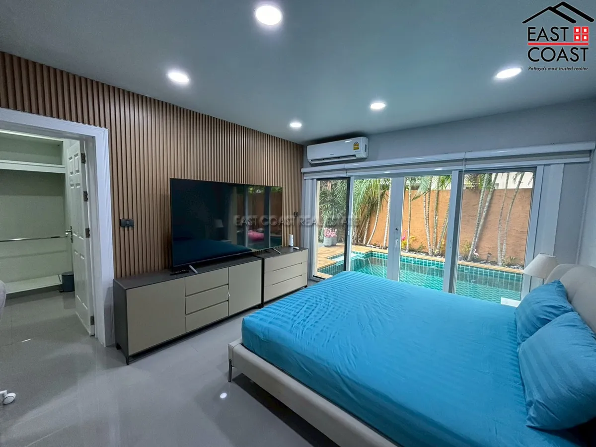Silk Road Place photo 10