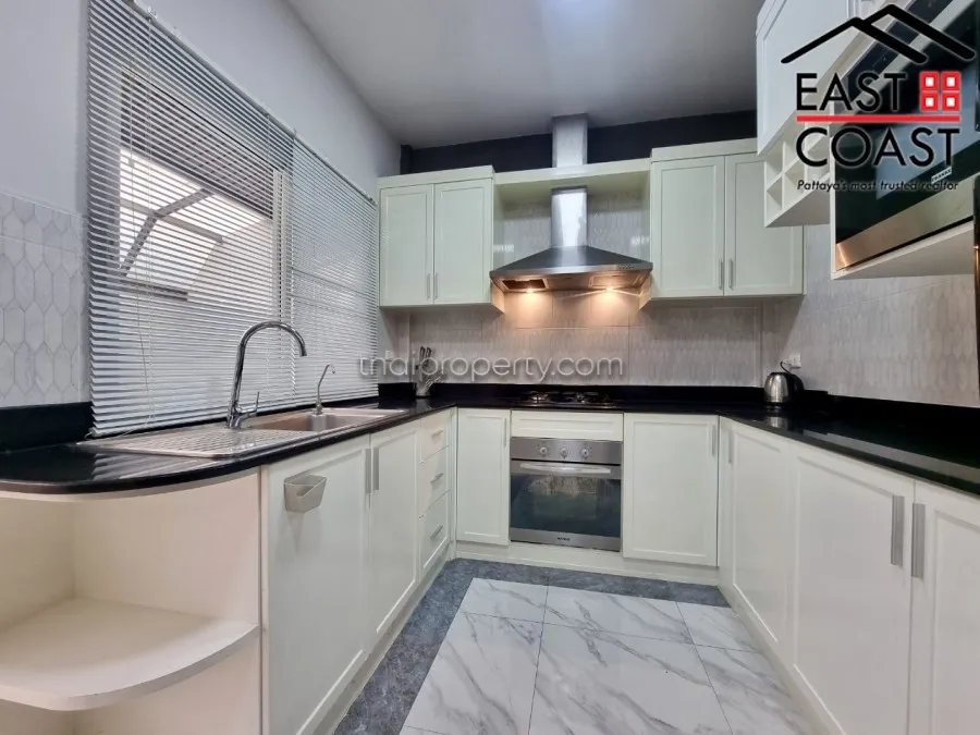 Greenfield Villa 3 photo 9