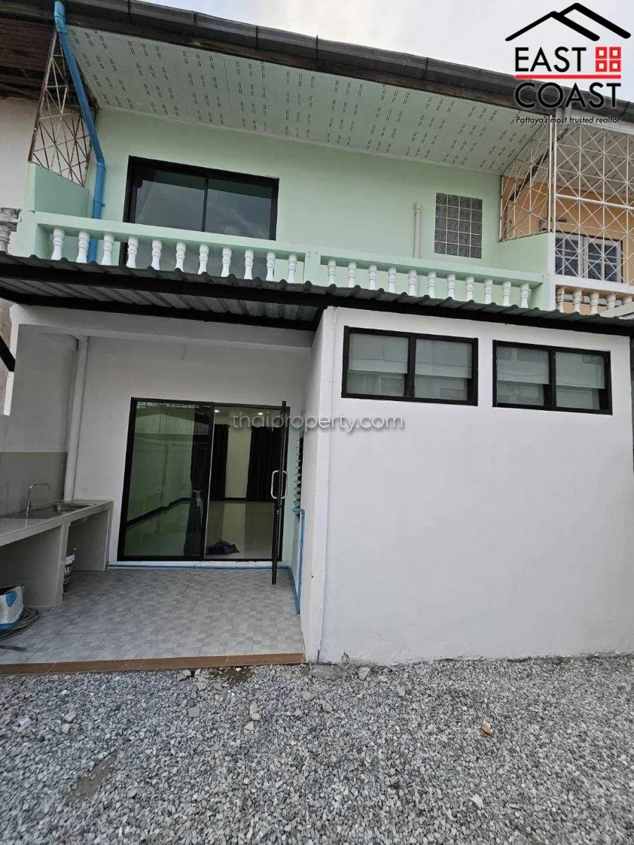 Townhome Soi Lerdrungsee photo 6