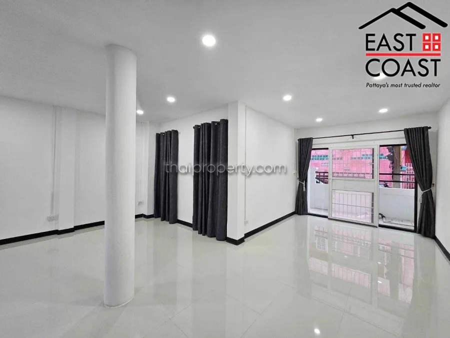 Townhome Soi Lerdrungsee photo 3