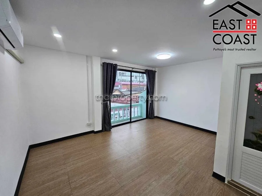 Townhome Soi Lerdrungsee photo 11