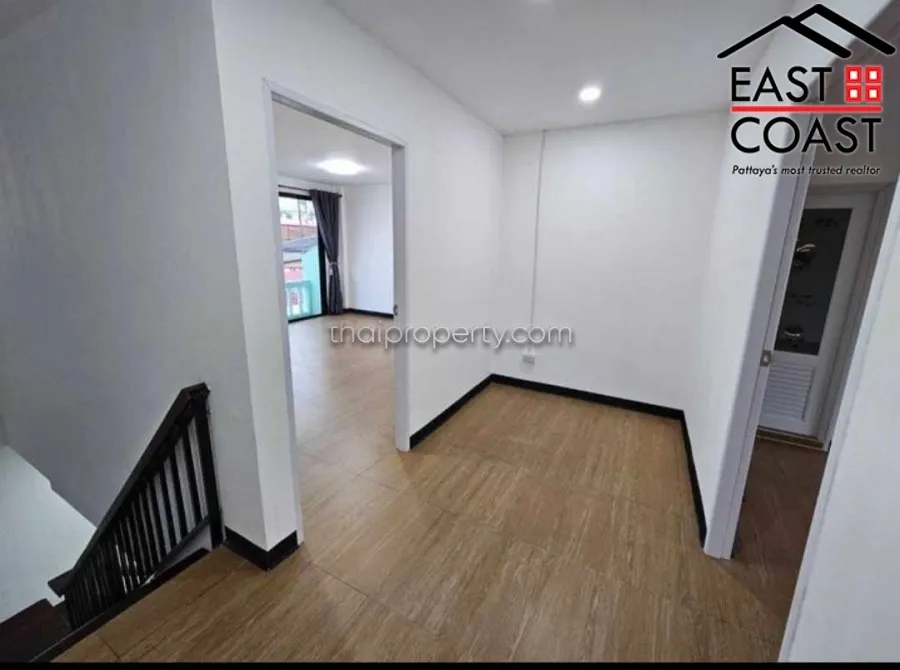 Townhome Soi Lerdrungsee photo 9