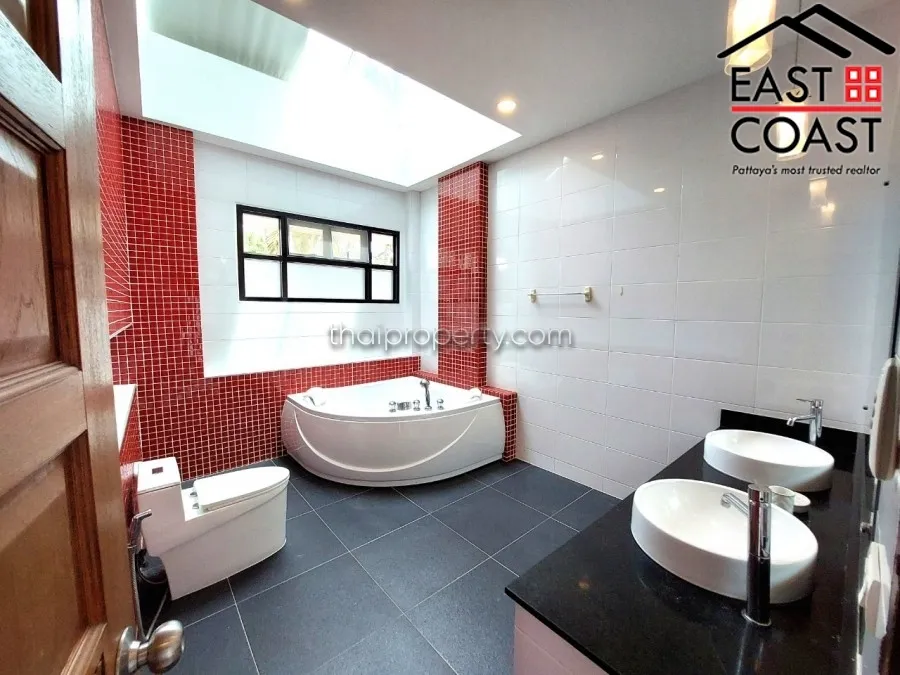 Baan Dusit Pattaya Lake photo 17