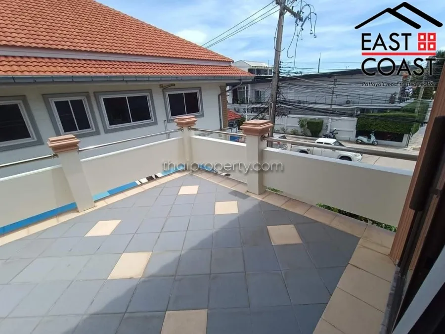 Country Club Villa photo 12