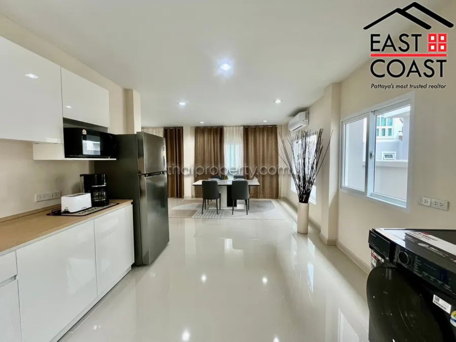 Censiri Home Town photo 6
