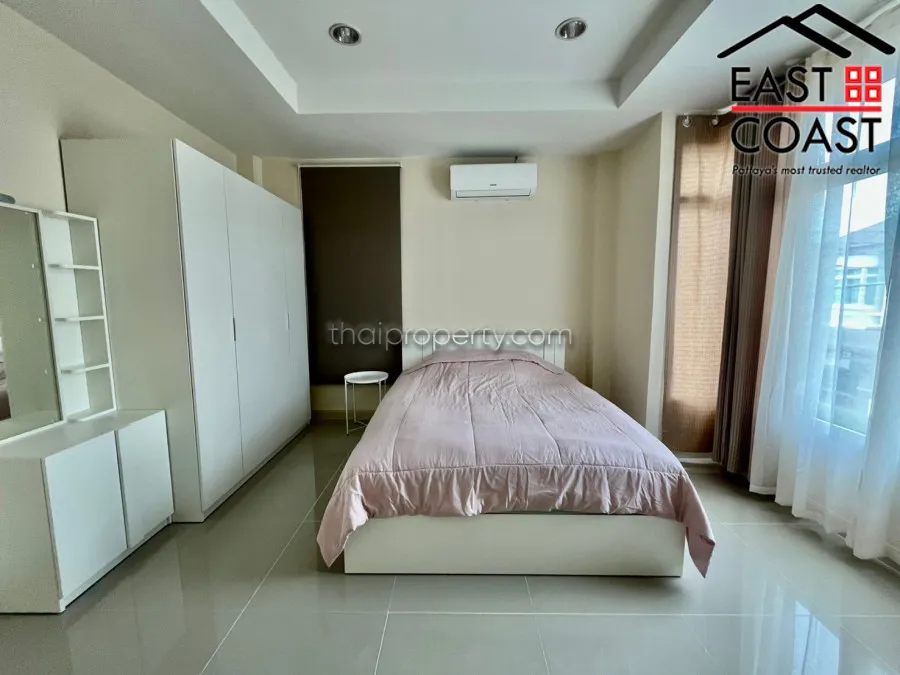 Censiri Home Town photo 9
