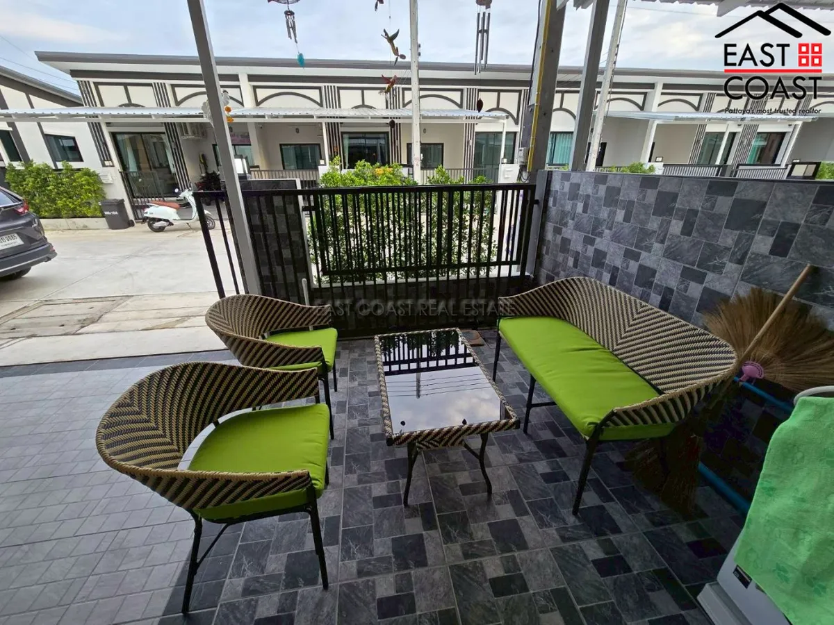 Wiz Town Townhouse
