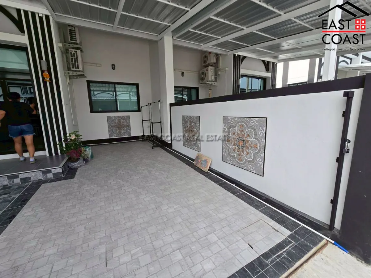 Wiz Town Townhouse photo 21