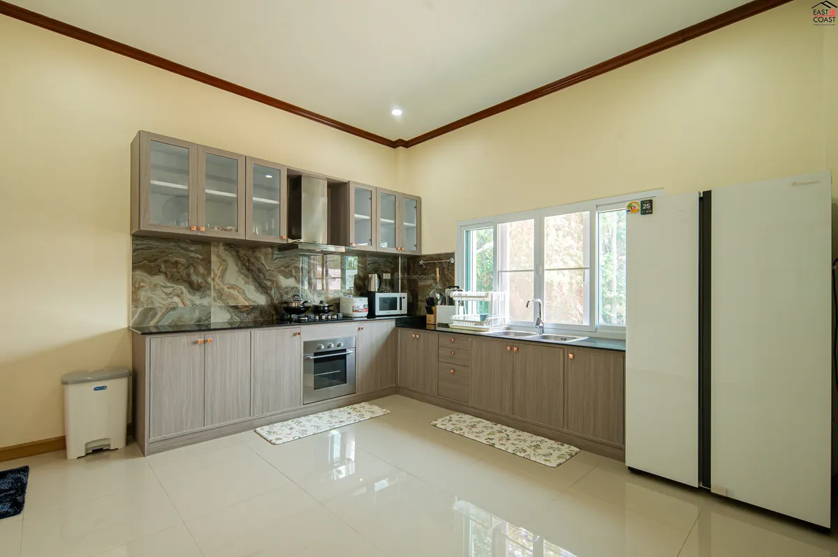 Amorn Village photo 25