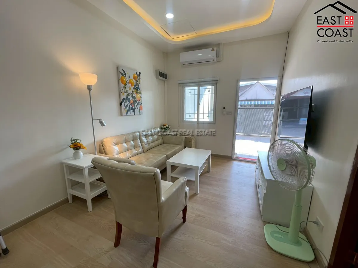 Newly renovated Townhouse in Center Pattaya photo 4
