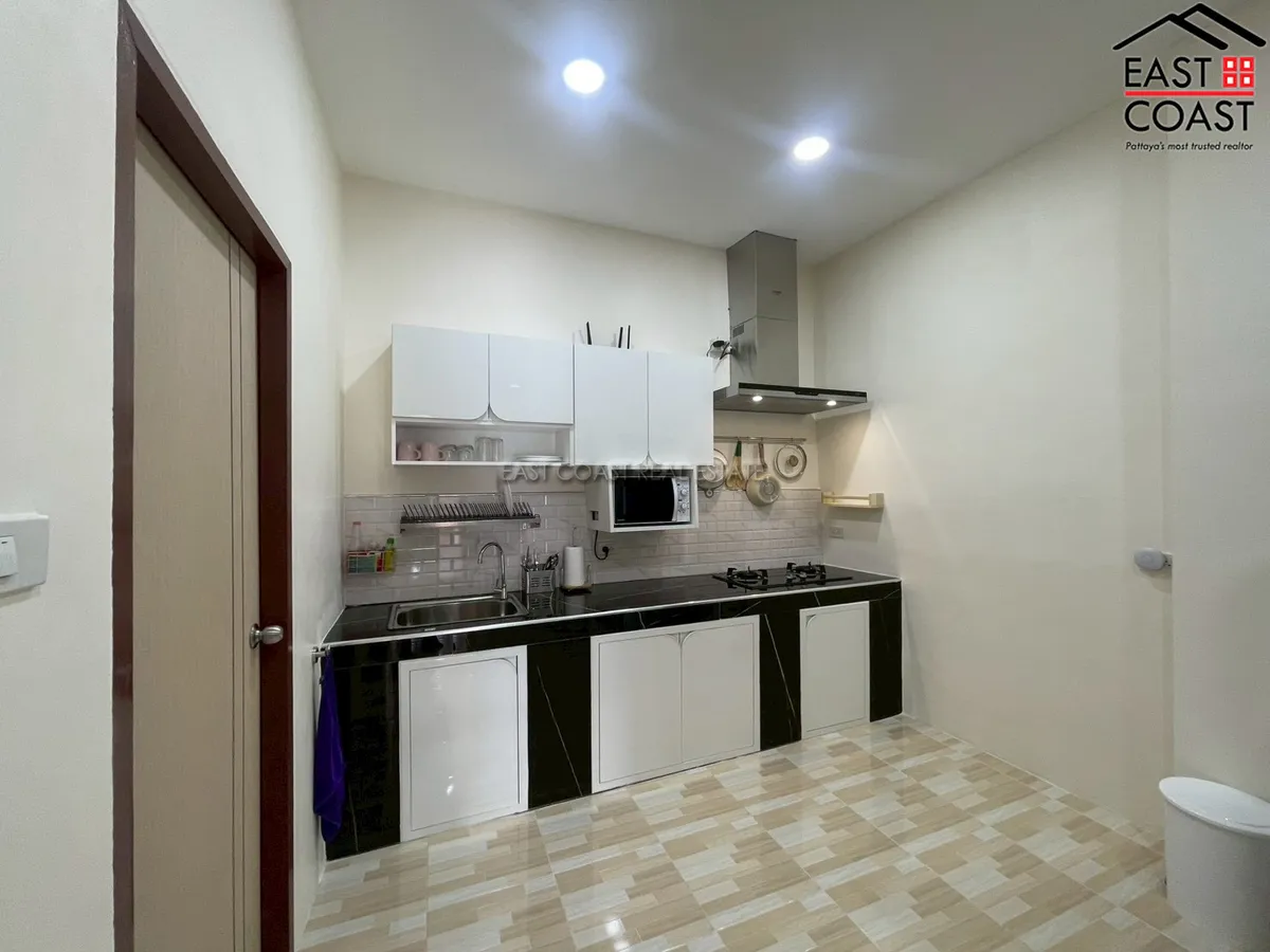 Newly renovated Townhouse in Center Pattaya photo 5