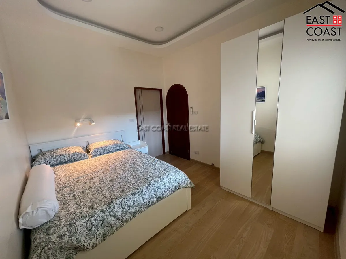 Newly renovated Townhouse in Center Pattaya photo 15