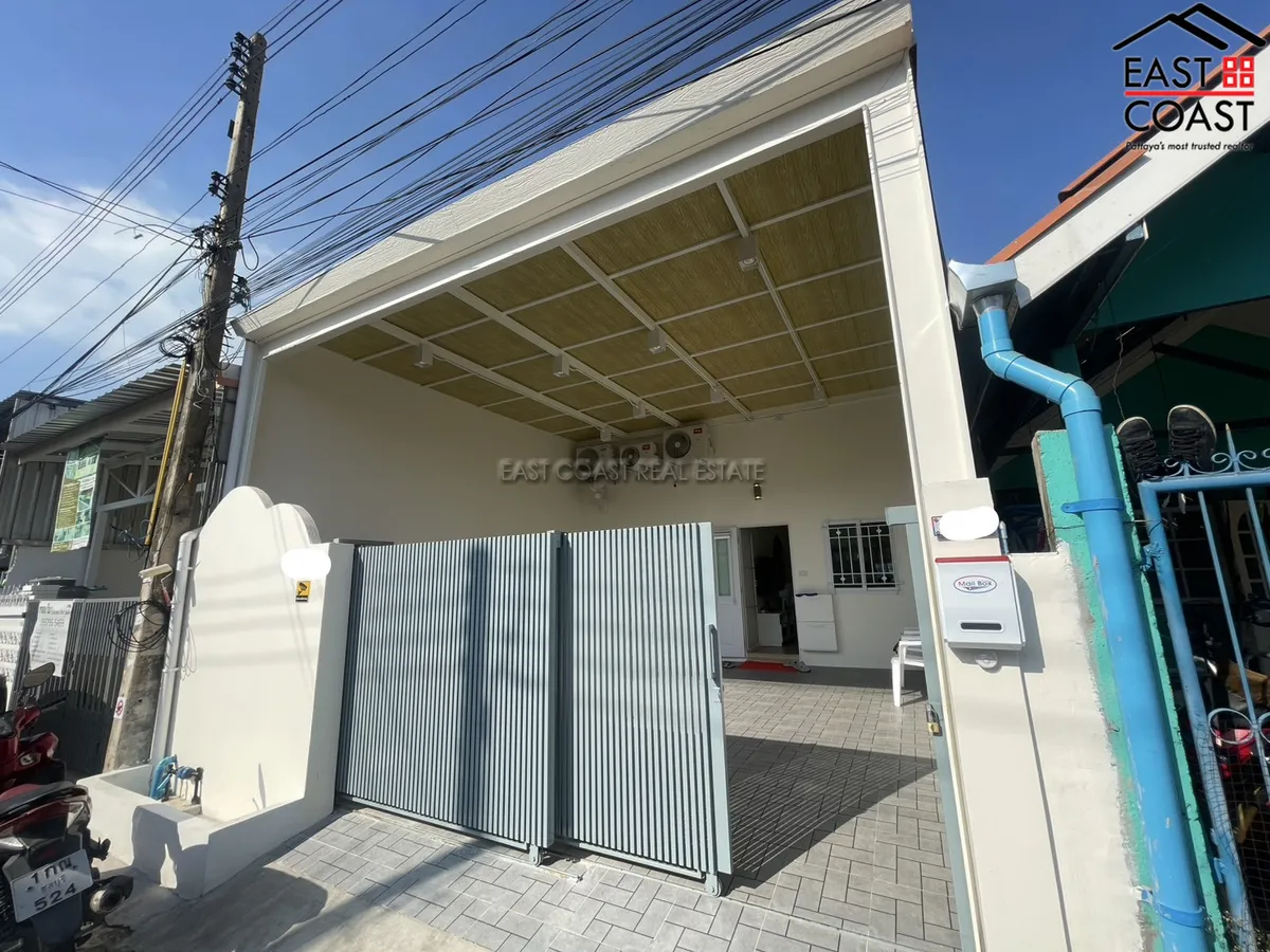Newly renovated Townhouse in Center Pattaya photo 17