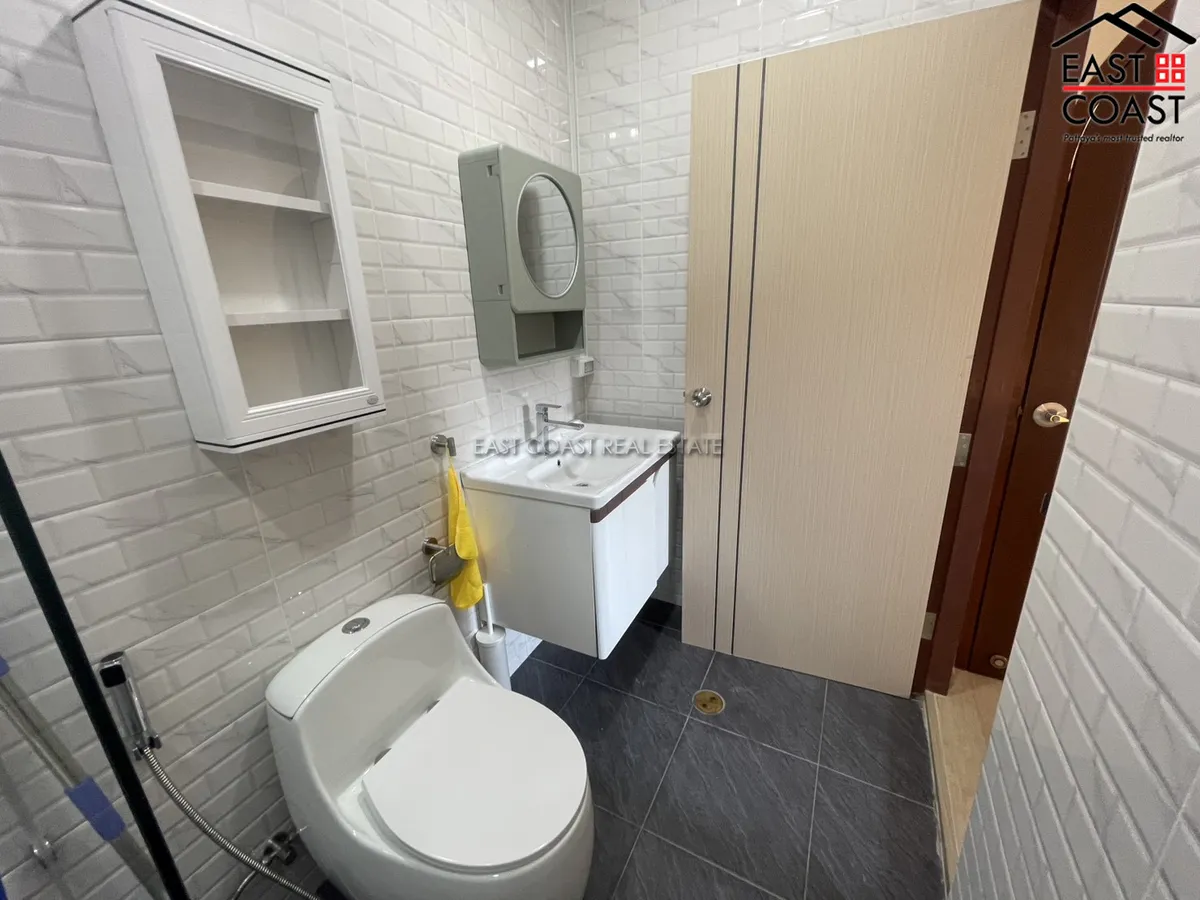 Newly renovated Townhouse in Center Pattaya photo 18