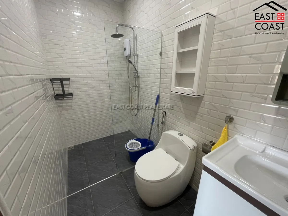 Newly renovated Townhouse in Center Pattaya photo 20