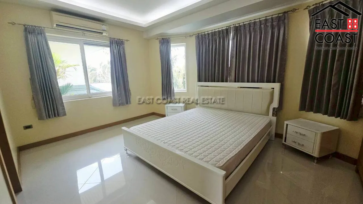 Greenfield Villa 4 photo 11