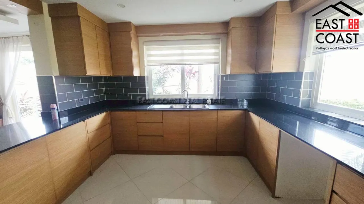 Greenfield Villa 4 photo 16