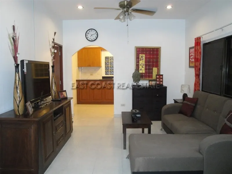 Royal Park Village photo 3