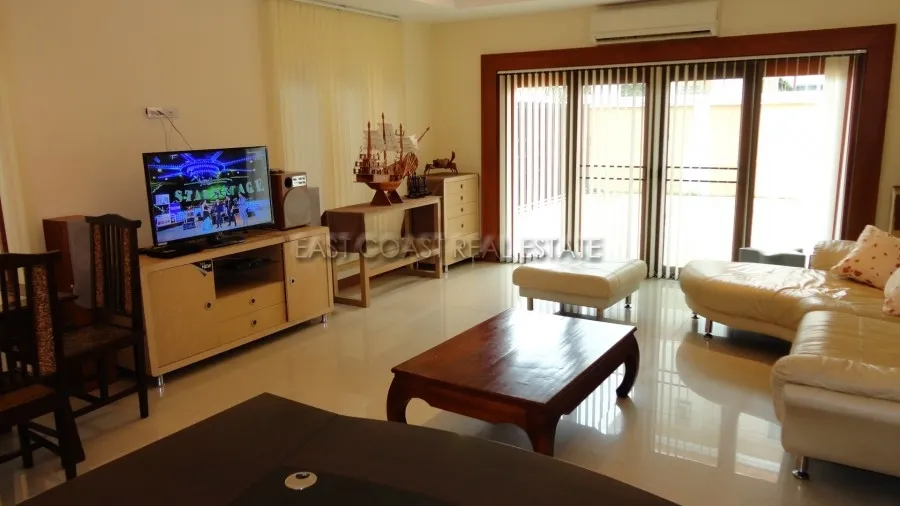 Na Jomtien Village photo 4