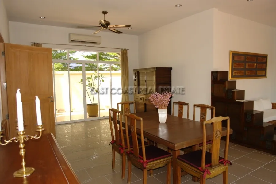 Private pool villa photo 9