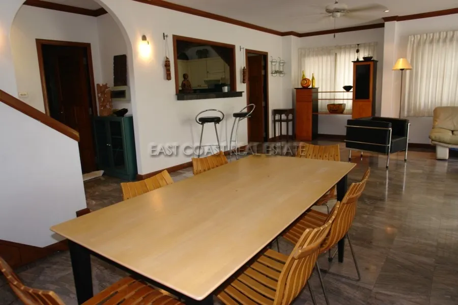 Country Club Villa photo 18