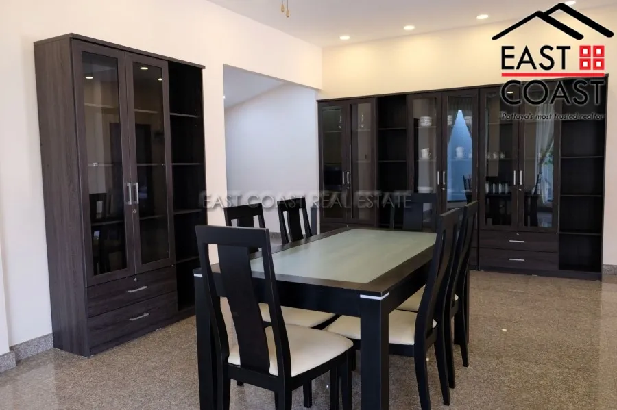 Pattaya Land And House photo 9
