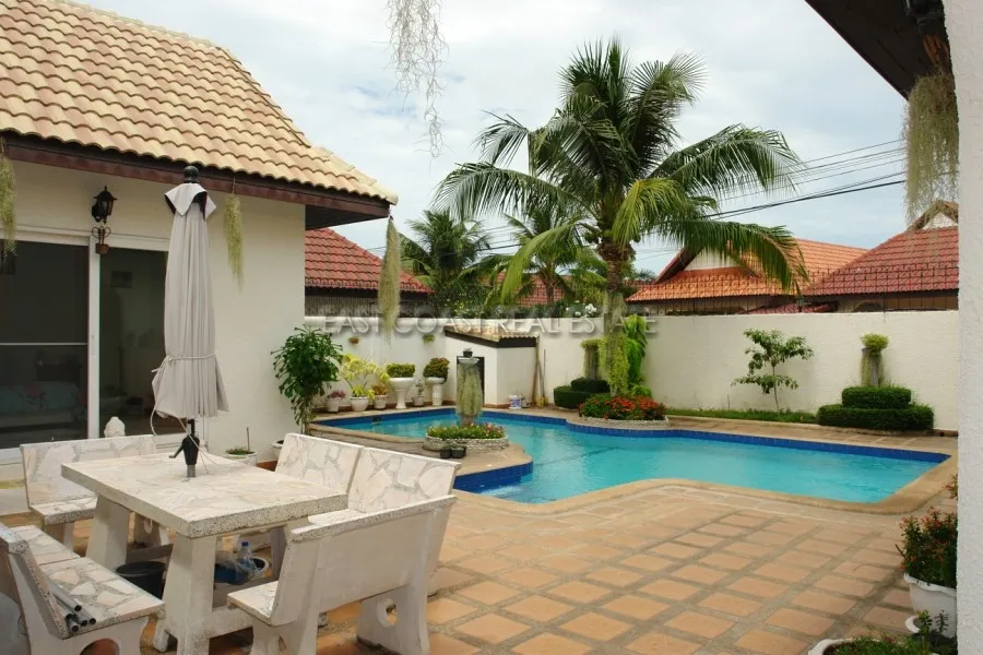 Nirvana Pool photo 4