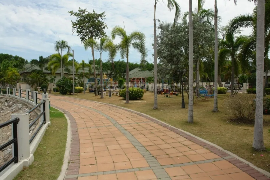 SP5 Village photo 25