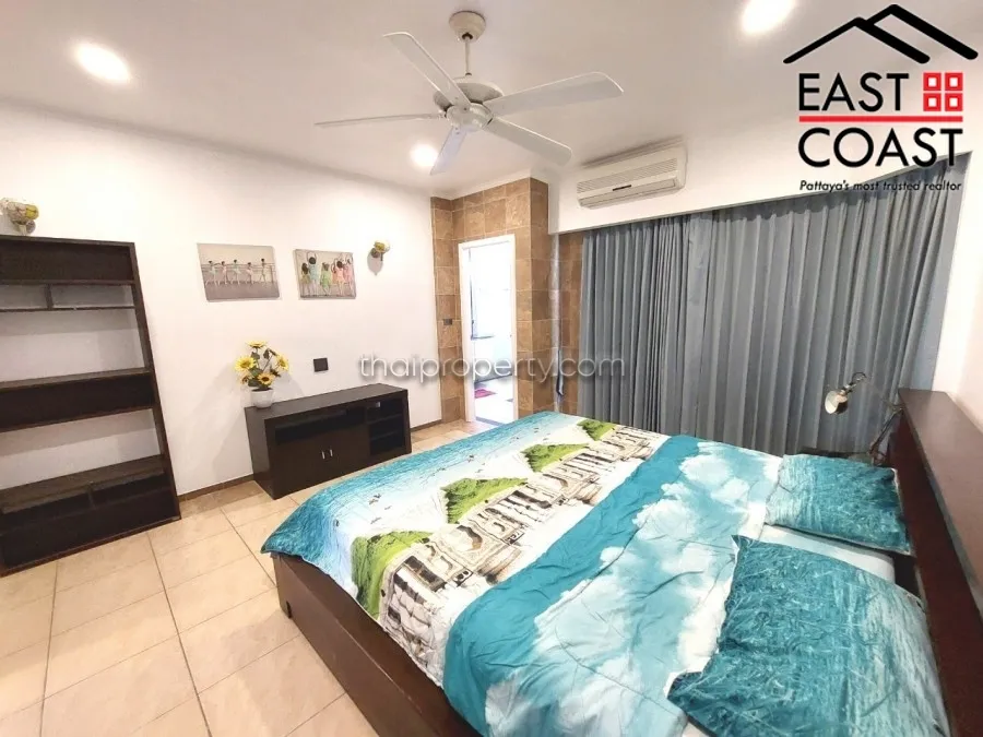 Country Club Villa photo 22