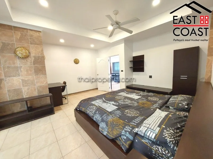 Country Club Villa photo 17