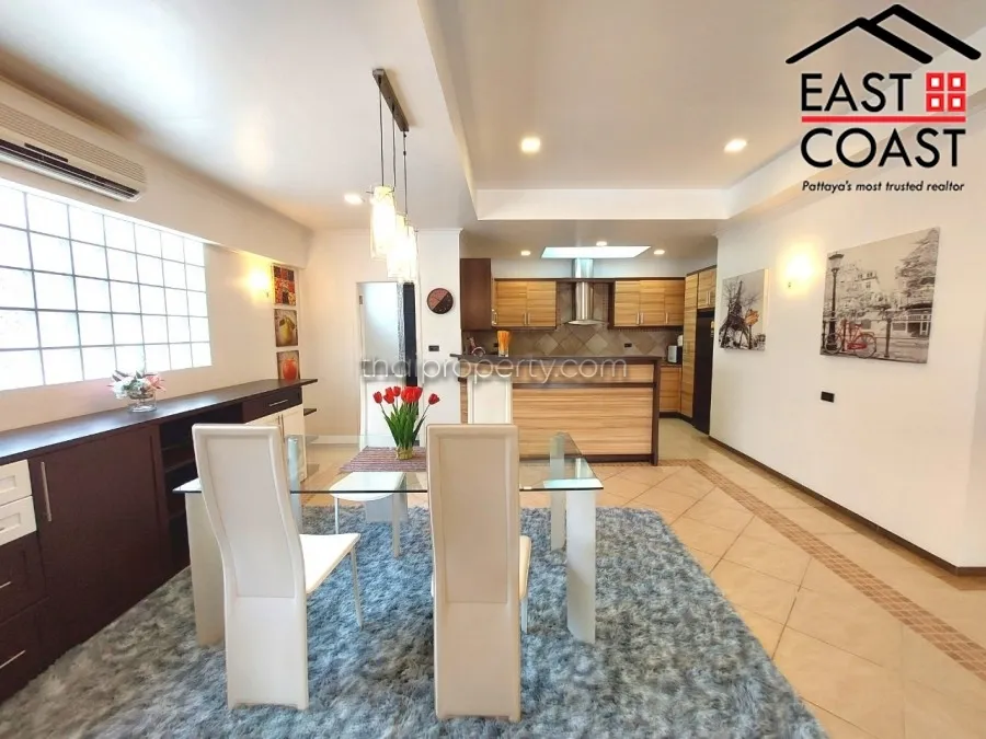 Country Club Villa photo 8