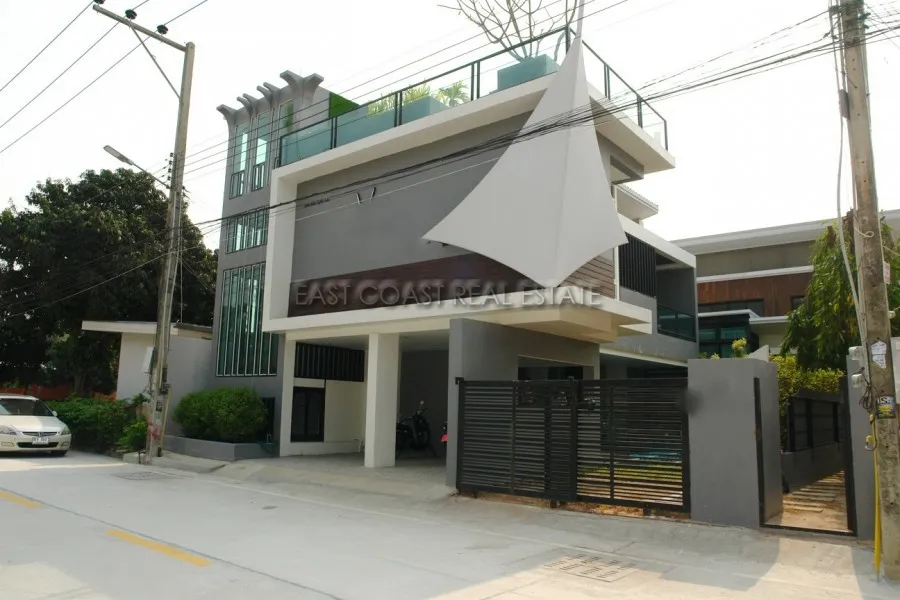 Private House at Jomtien photo 3