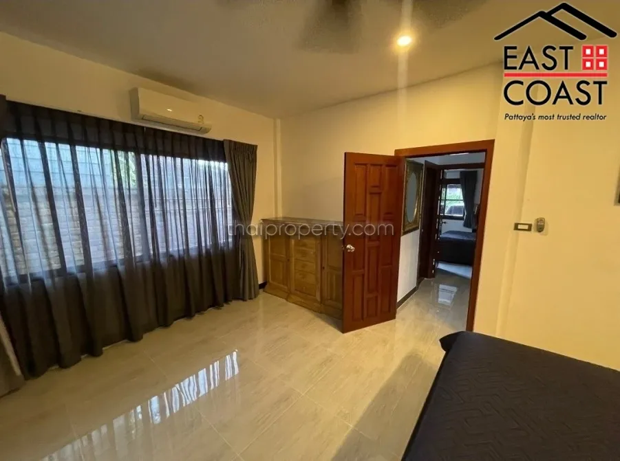 Pattaya Land And House photo 14