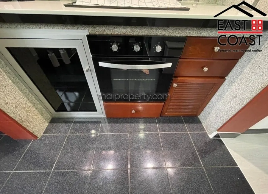Pattaya Land And House photo 8
