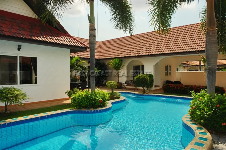 Nirvana Pool photo 3
